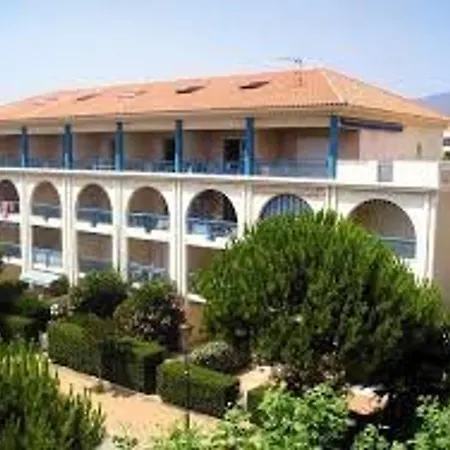 Apartment Le Lavandou, 2 Pieces, 5 Personnes - Fr-1-251-590 *